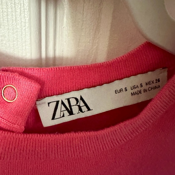 Zara pink sweater shirt back button detail - Picture 3 of 3